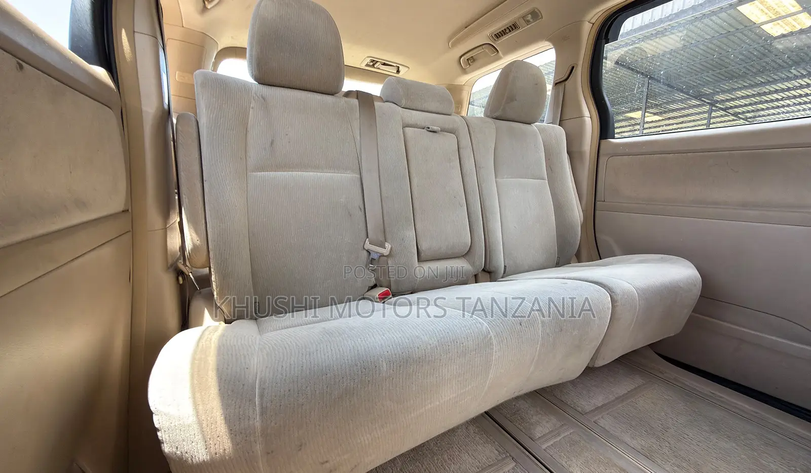 Toyota Alphard 2009 Silver