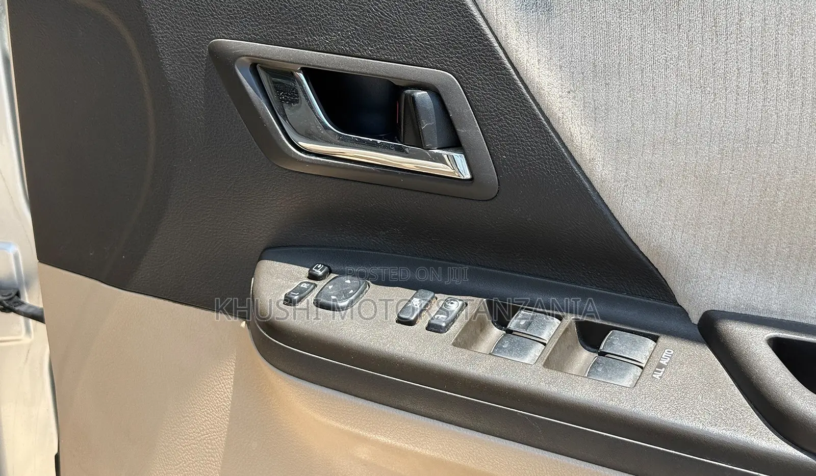 Toyota Alphard 2009 Silver