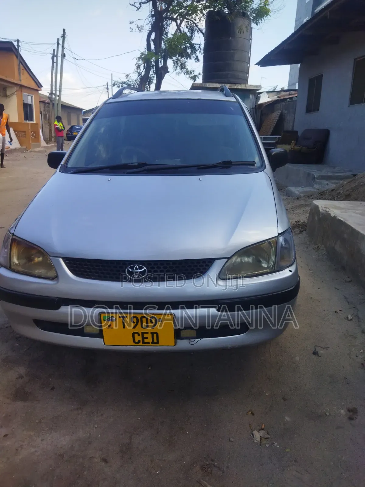 Toyota Corolla Spacio 2000 Silver