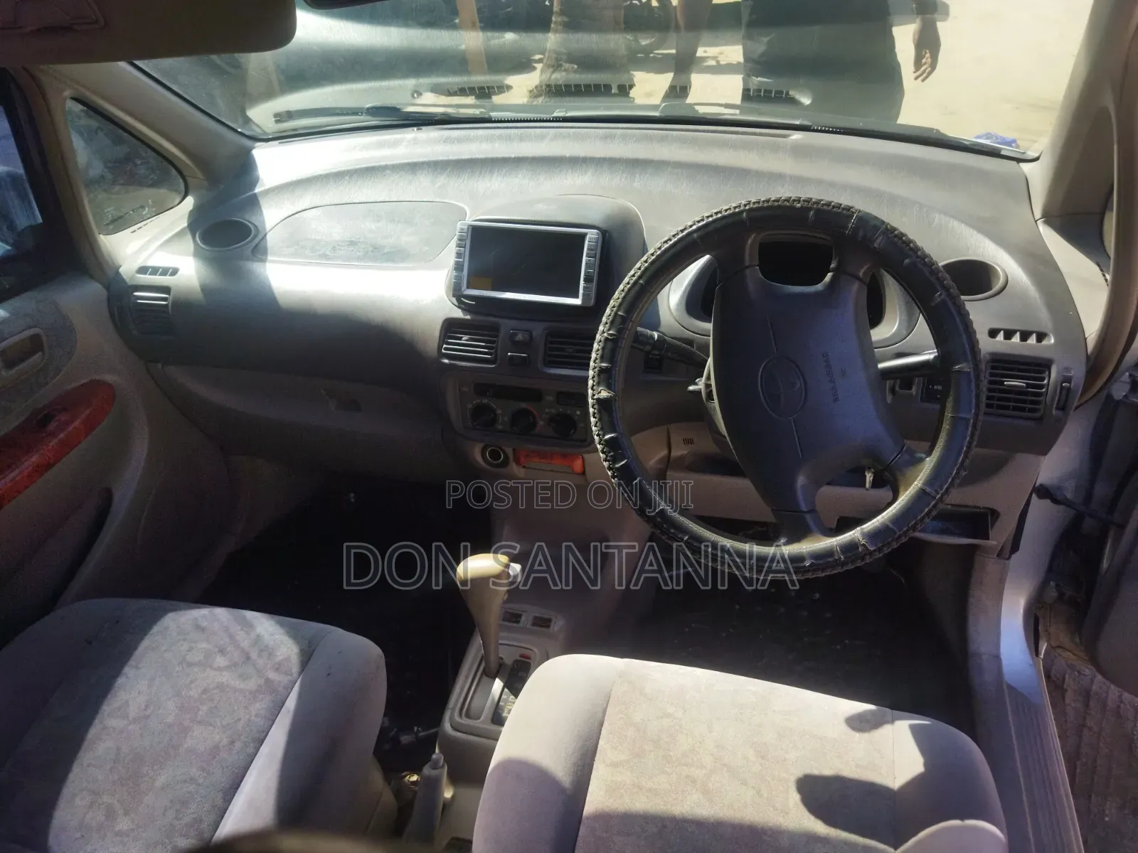 Toyota Corolla Spacio 2000 Silver