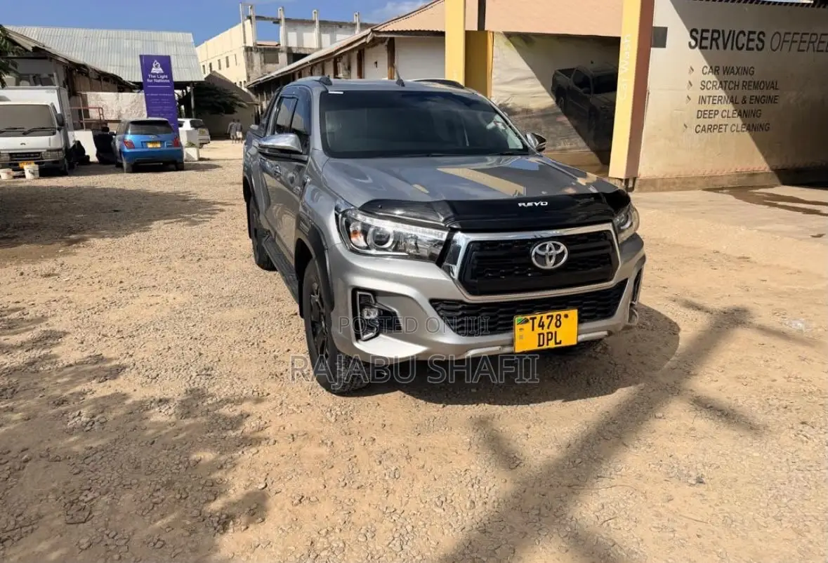 Toyota Hilux Revo Single Cab Deisel 2.8 AWD 2021 Silver