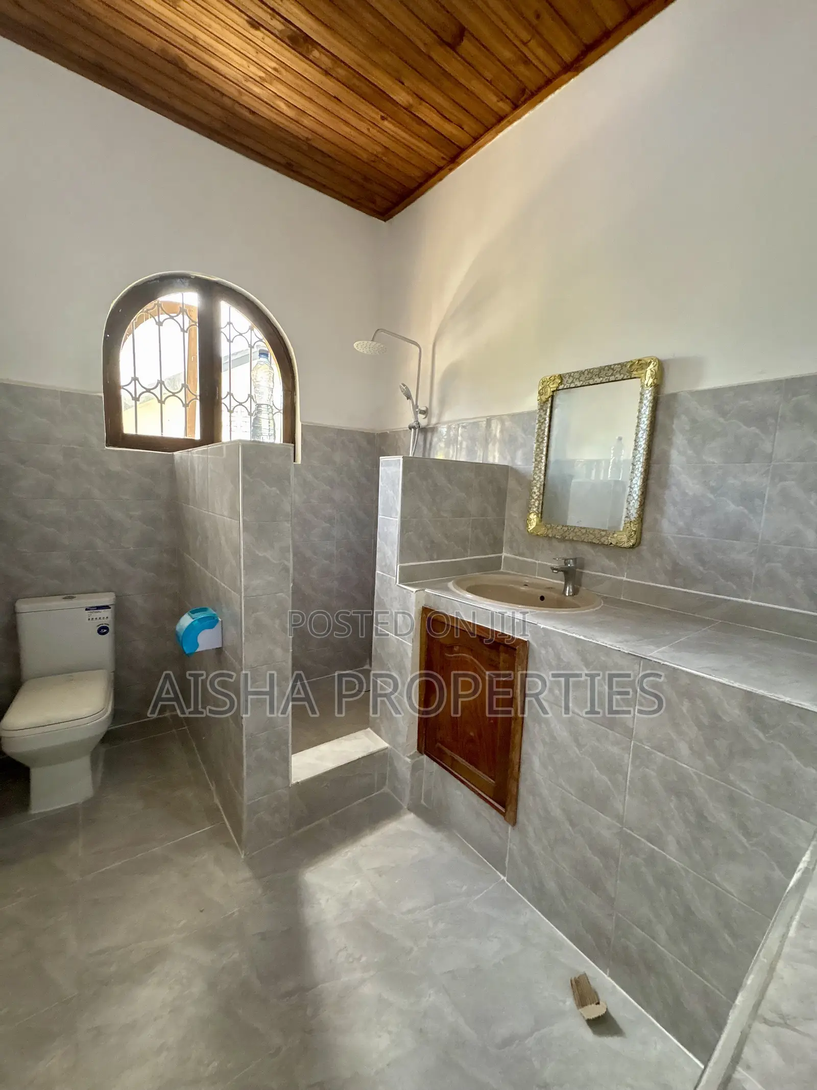 3bdrm Apartment in Mikocheni for rent