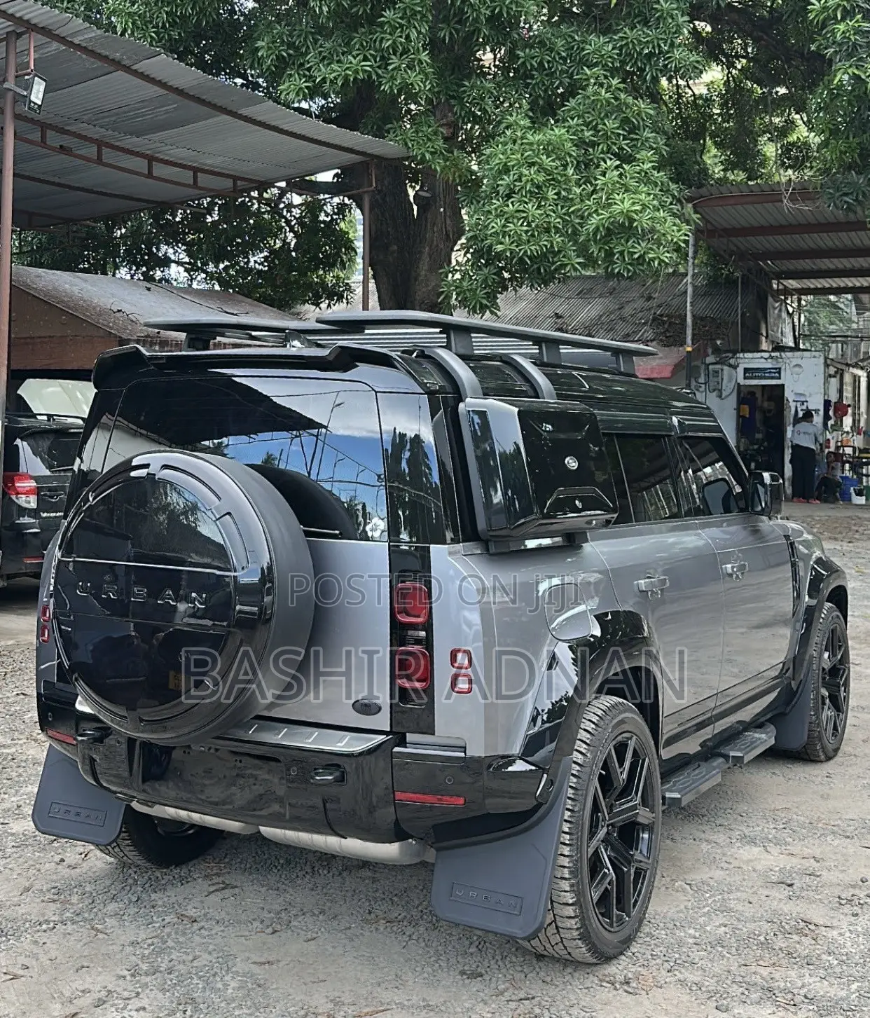 Land Rover Defender 2025 Gray