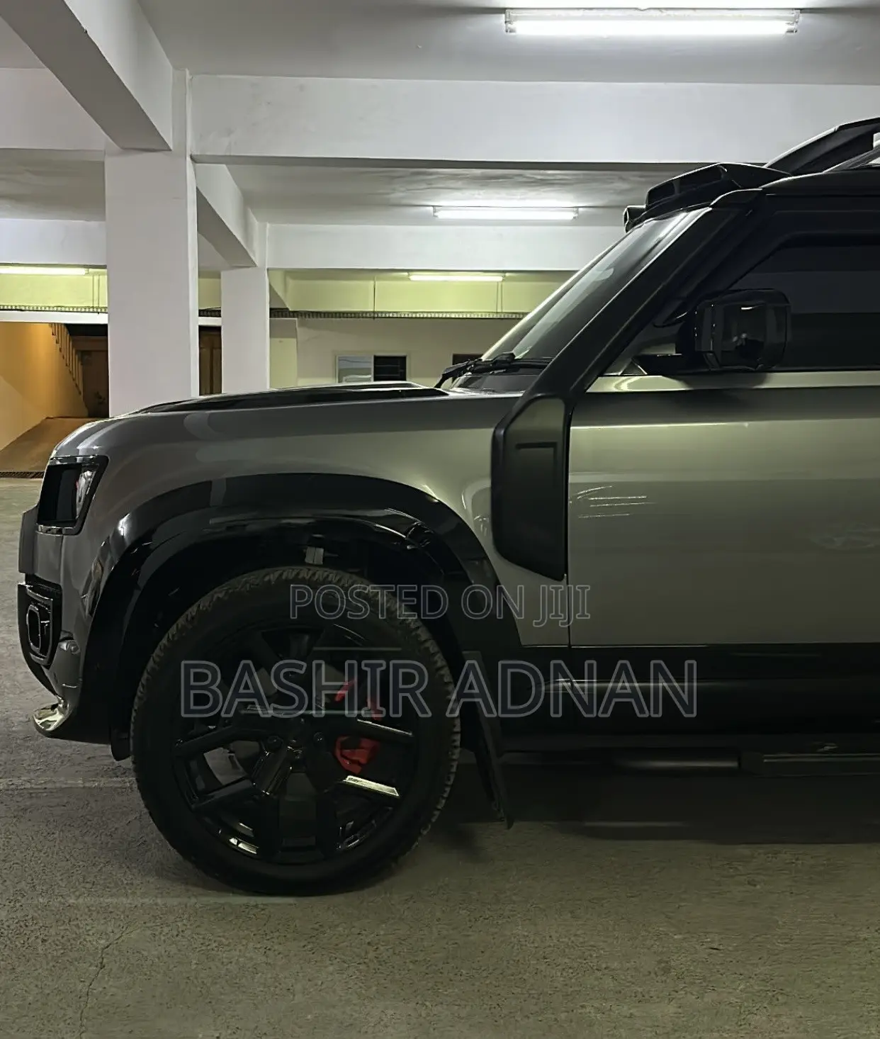 Land Rover Defender 2025 Gray