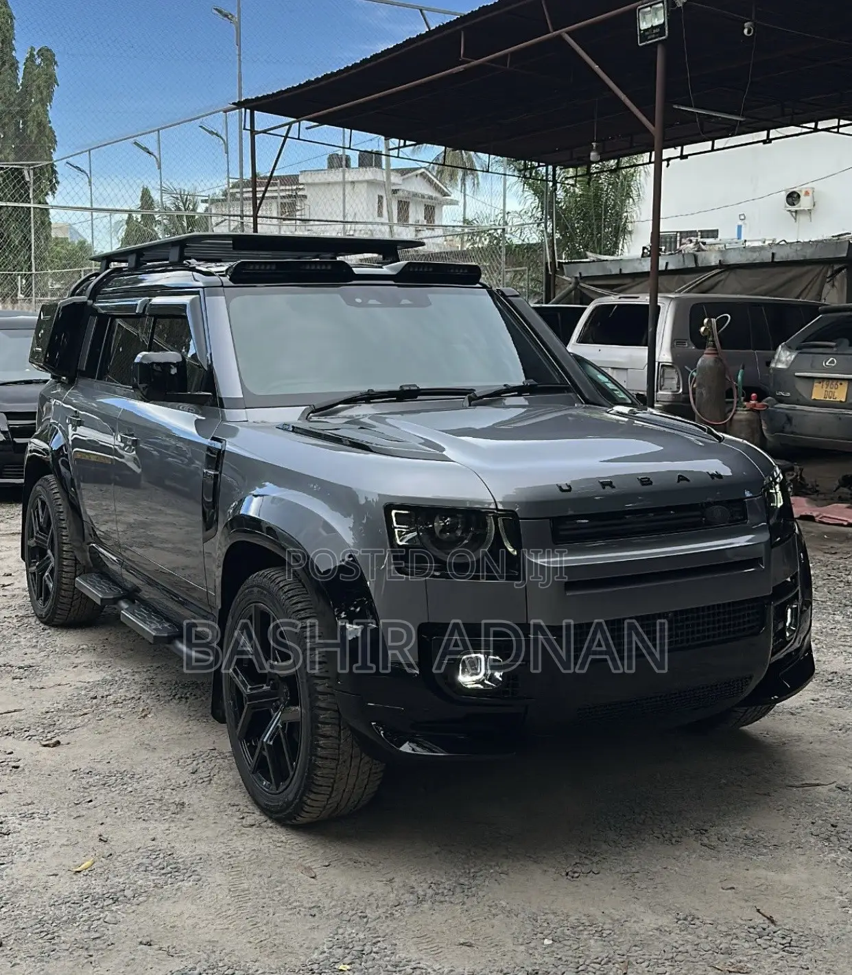 Land Rover Defender 2025 Gray
