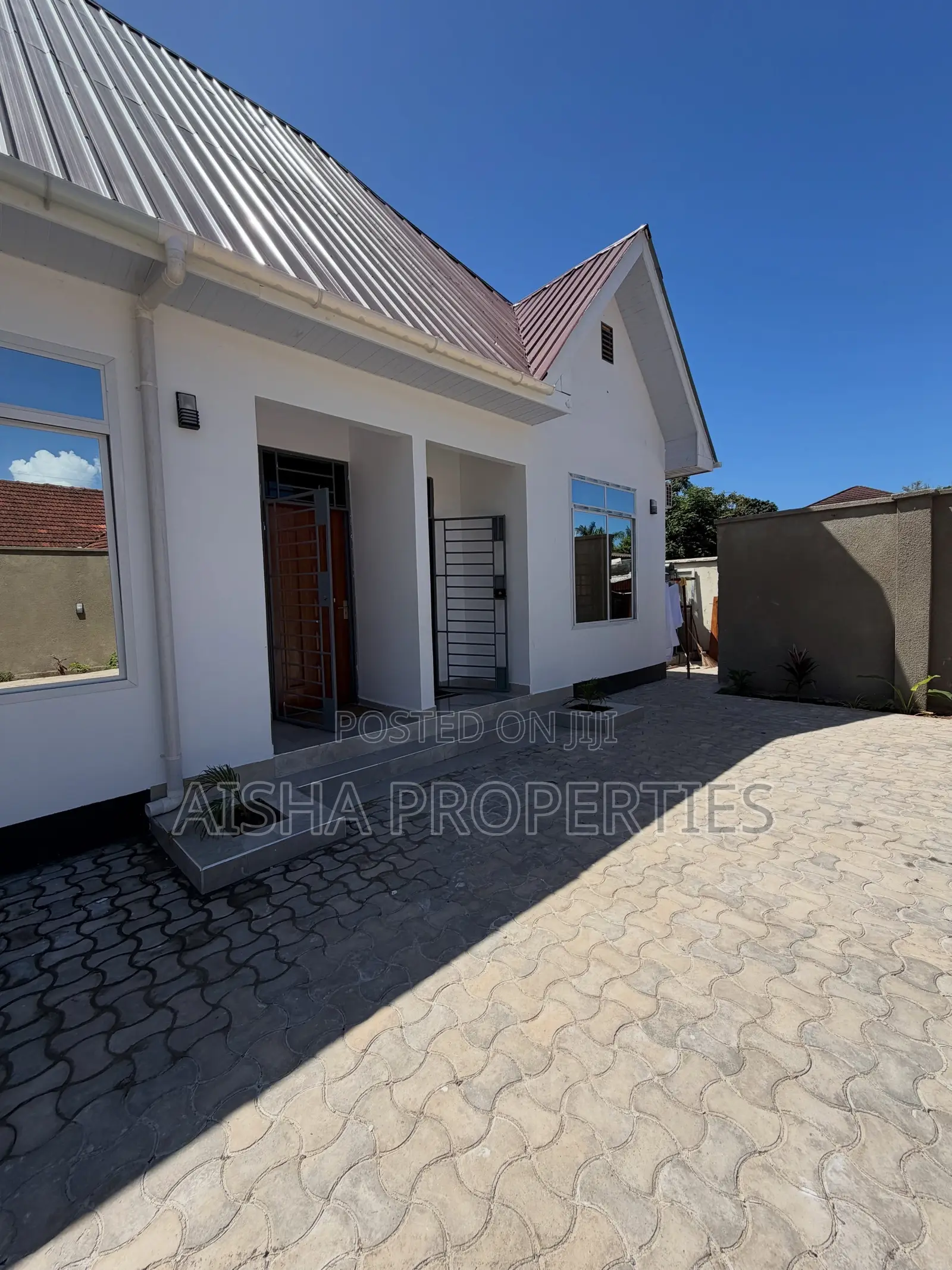 Furnished 1bdrm Apartment in Masaki for rent