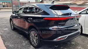 Toyota Harrier 2022 Black