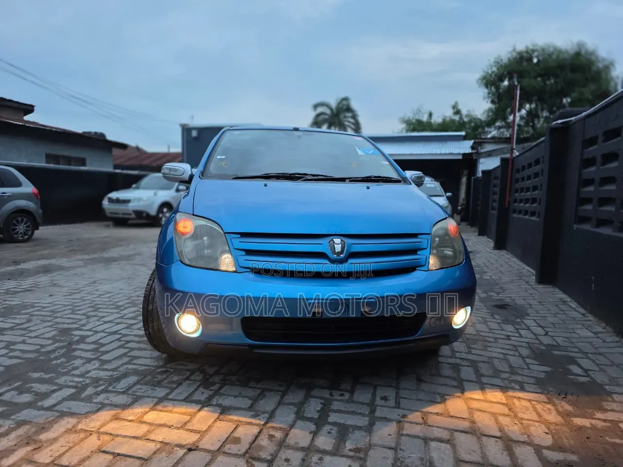 Toyota IST 2003 Blue