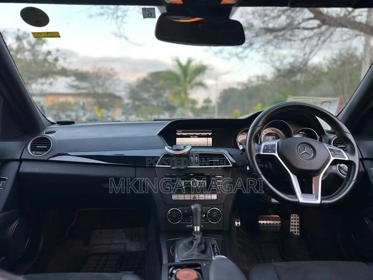 Mercedes-Benz C200 2013 Black