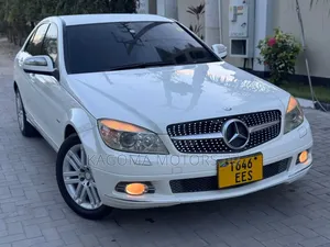 Mercedes-Benz C-Class 2009 White
