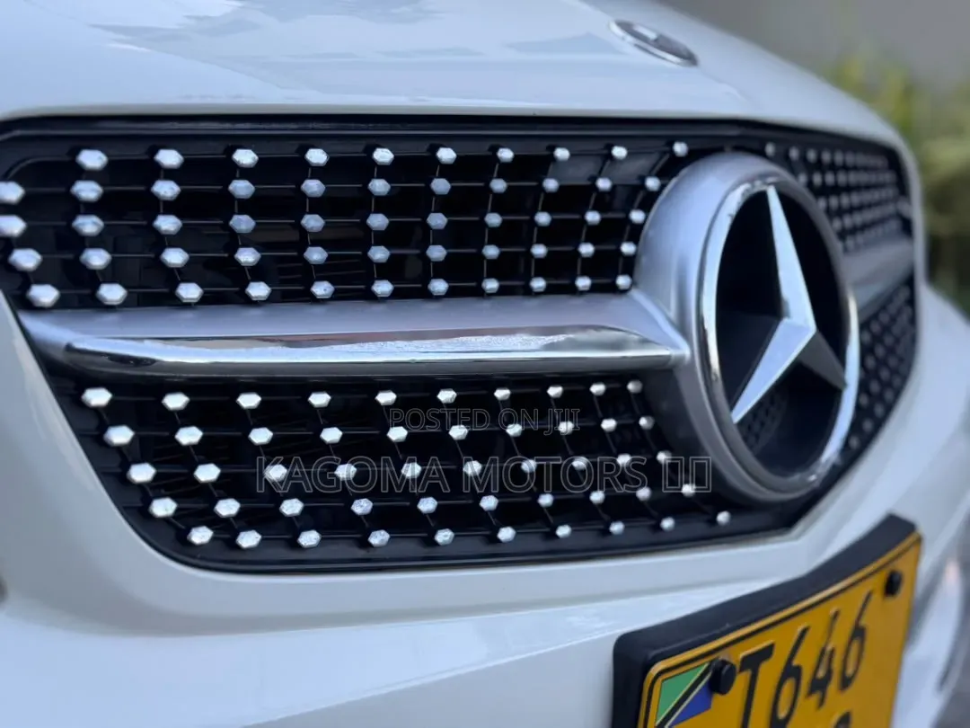 Mercedes-Benz C-Class 2009 White