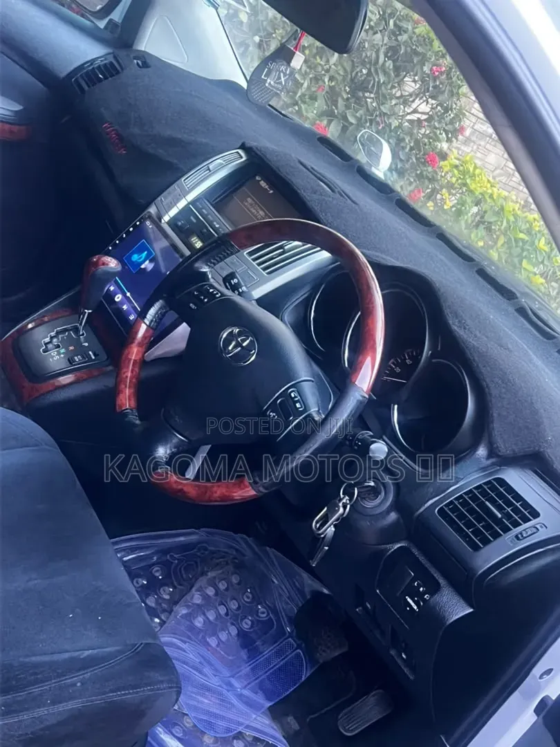 Toyota Harrier 2010 White