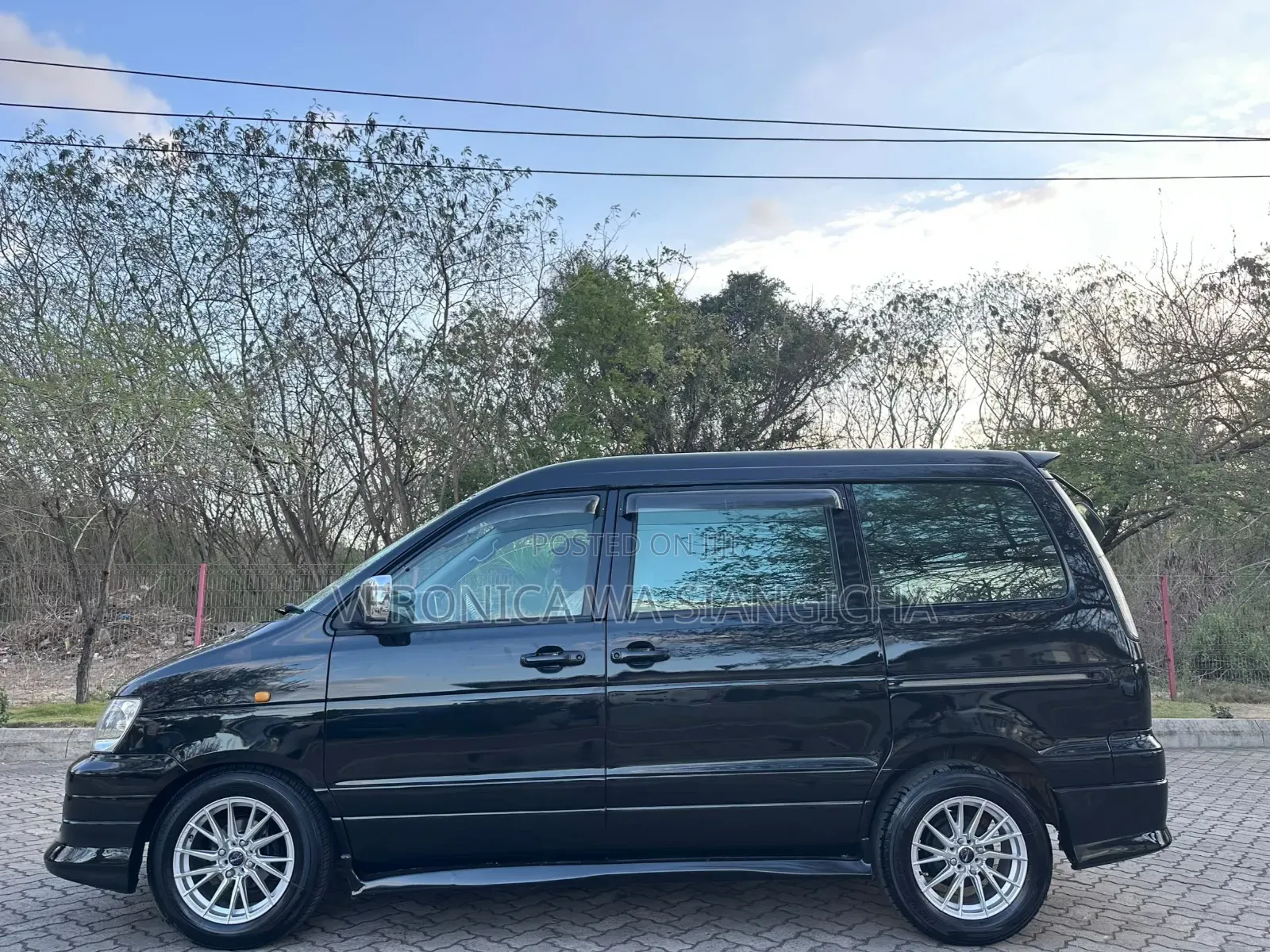 Toyota Noah 2001 Black