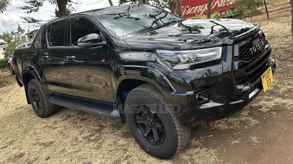 Toyota Hilux Revo Double Cab Deisel 2.8 AWD 2021 Black