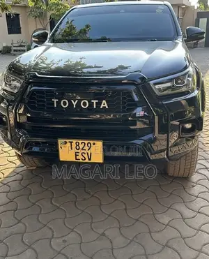 Toyota Hilux Revo Double Cab Deisel 2.8 AWD 2021 Black