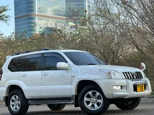Toyota Land Cruiser Prado 2006 White