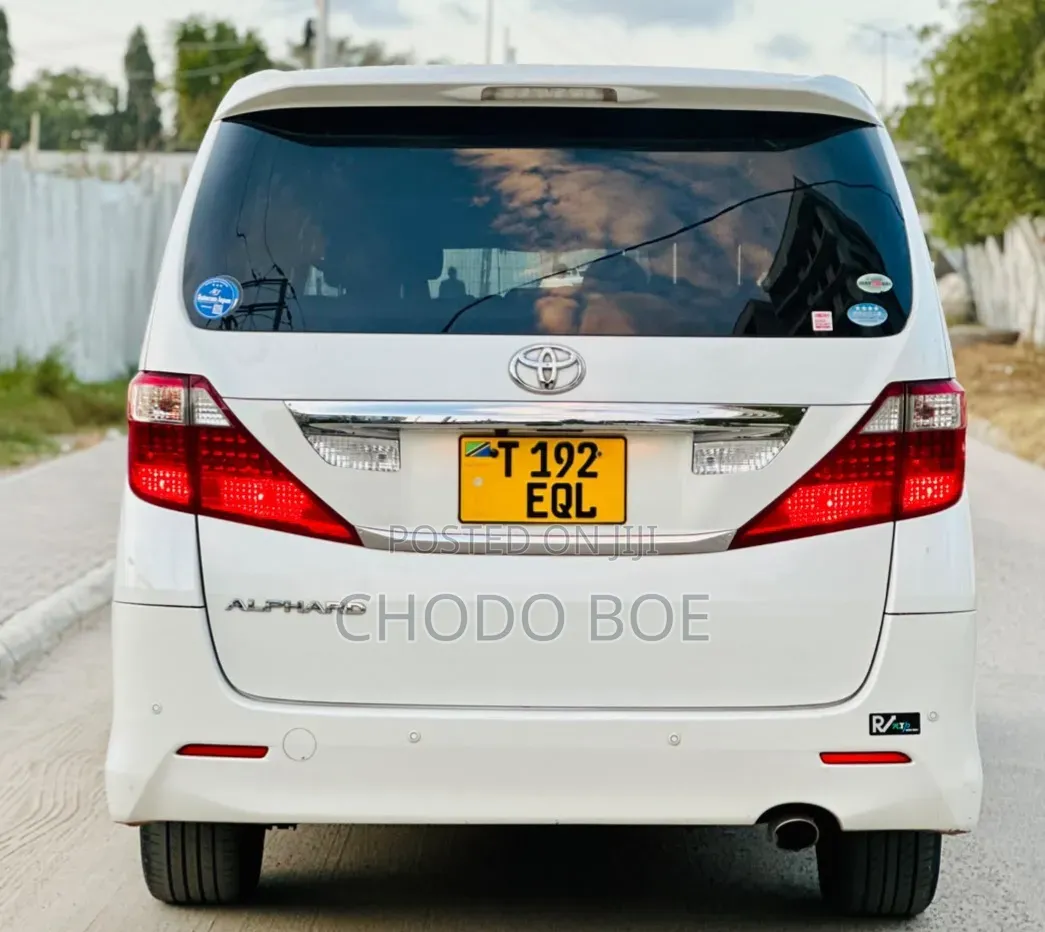 Toyota Alphard 2009 Pearl