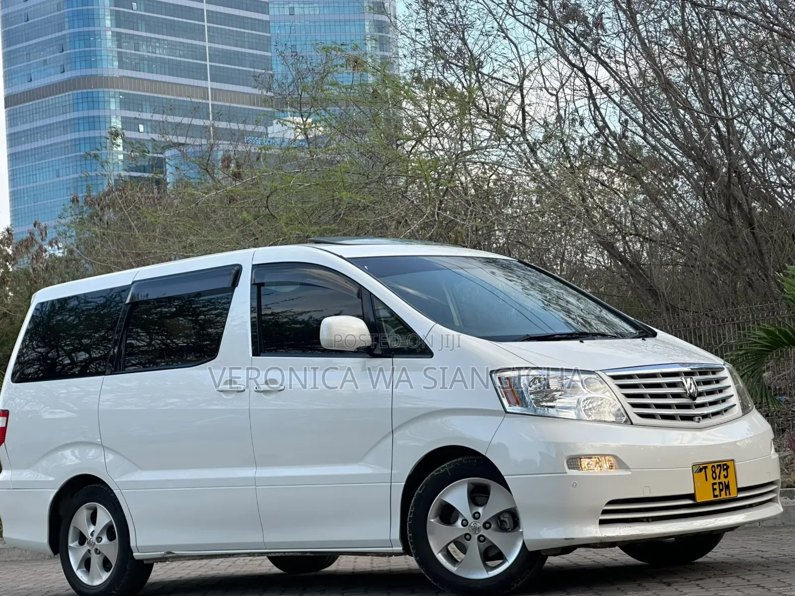 Toyota Alphard 2004 White