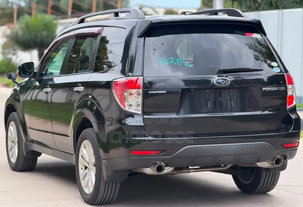 Subaru Forester 2011 Black