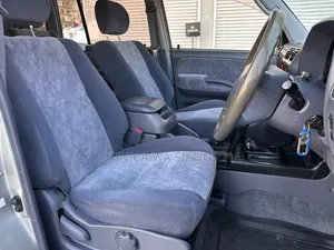 Toyota Land Cruiser Prado 2000 Silver