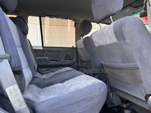 Toyota Land Cruiser Prado 2000 Silver