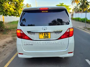 Toyota Alphard 2010 White