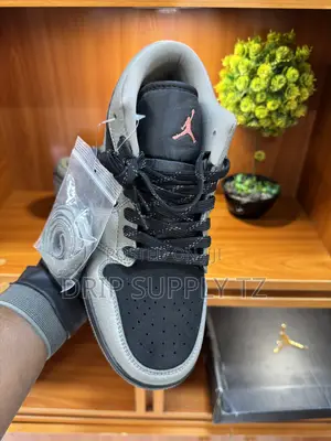 Nike Air Jordan 1 Low SE Available in Size 42.
