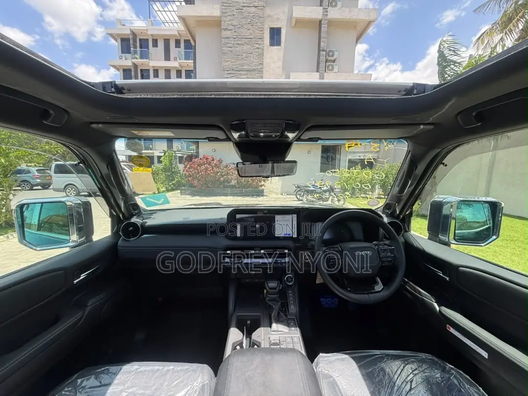 Toyota Land Cruiser Prado 2024 Black
