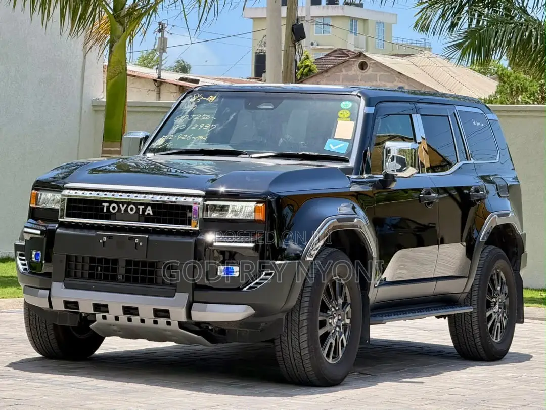Toyota Land Cruiser Prado 2024 Black