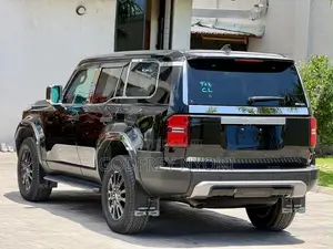 Toyota Land Cruiser Prado 2024 Black