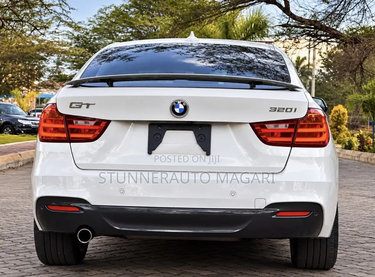 BMW 3 Series 2013 Pearl
