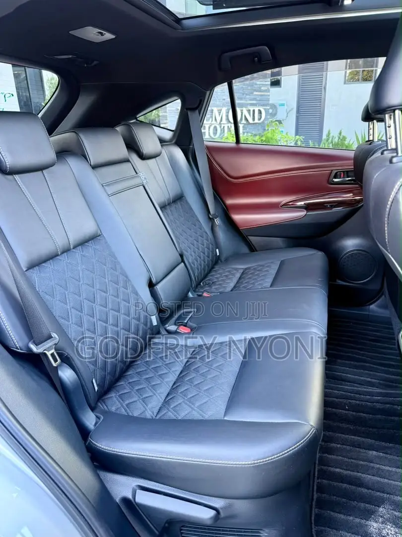 Toyota Harrier 2015 Silver