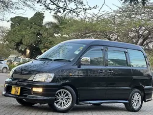 Toyota Noah 2001 Black