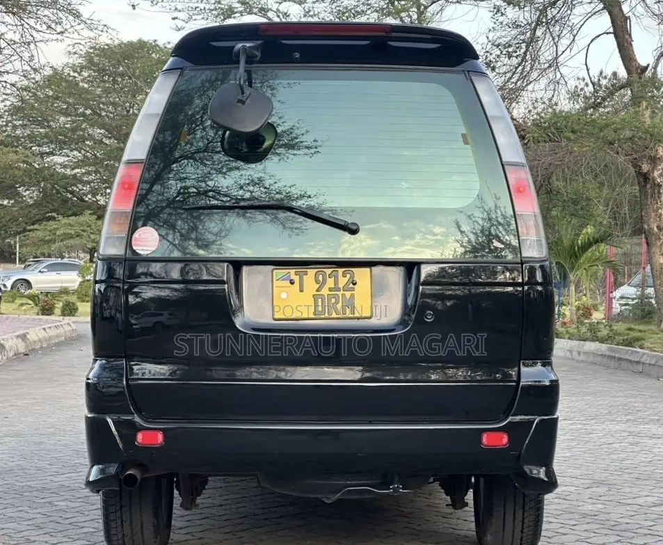 Toyota Noah 2001 Black