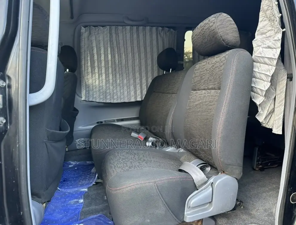 Toyota Noah 2001 Black