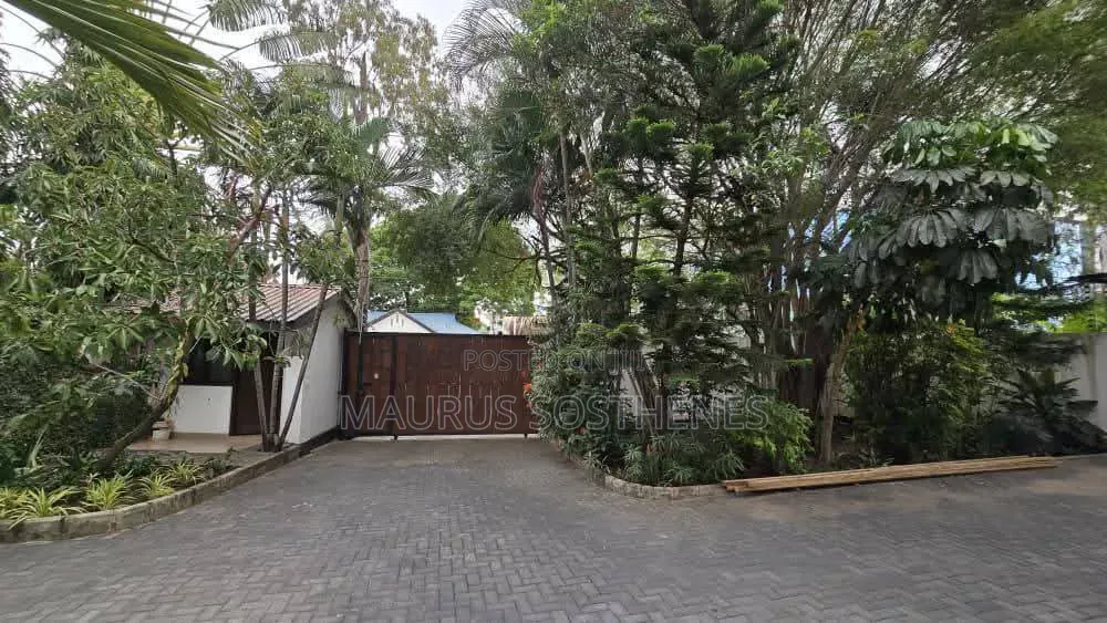 4bdrm House in Mikocheni B for sale