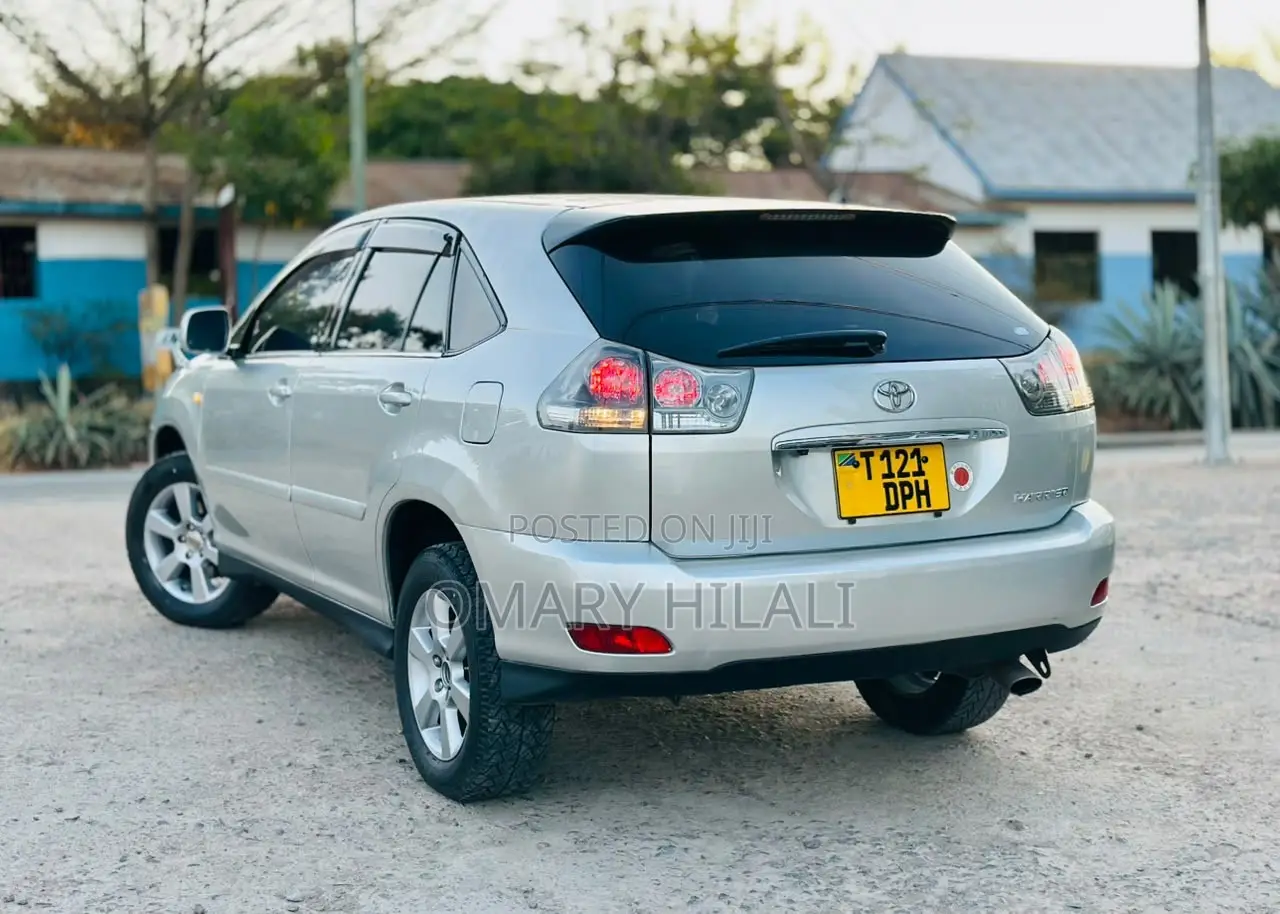 Toyota Harrier 2005 Silver