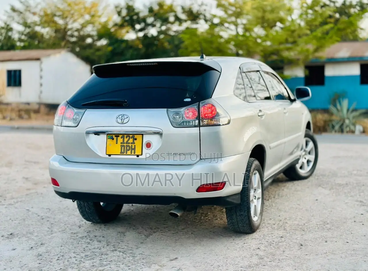 Toyota Harrier 2005 Silver