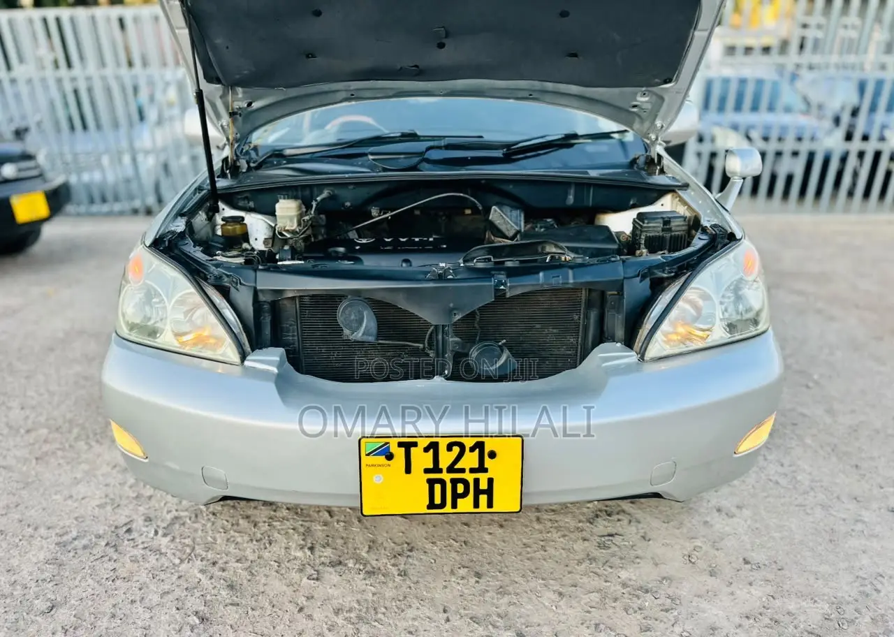 Toyota Harrier 2005 Silver