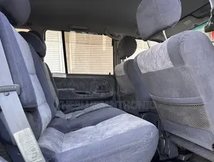 Toyota Land Cruiser Prado 2000 Silver