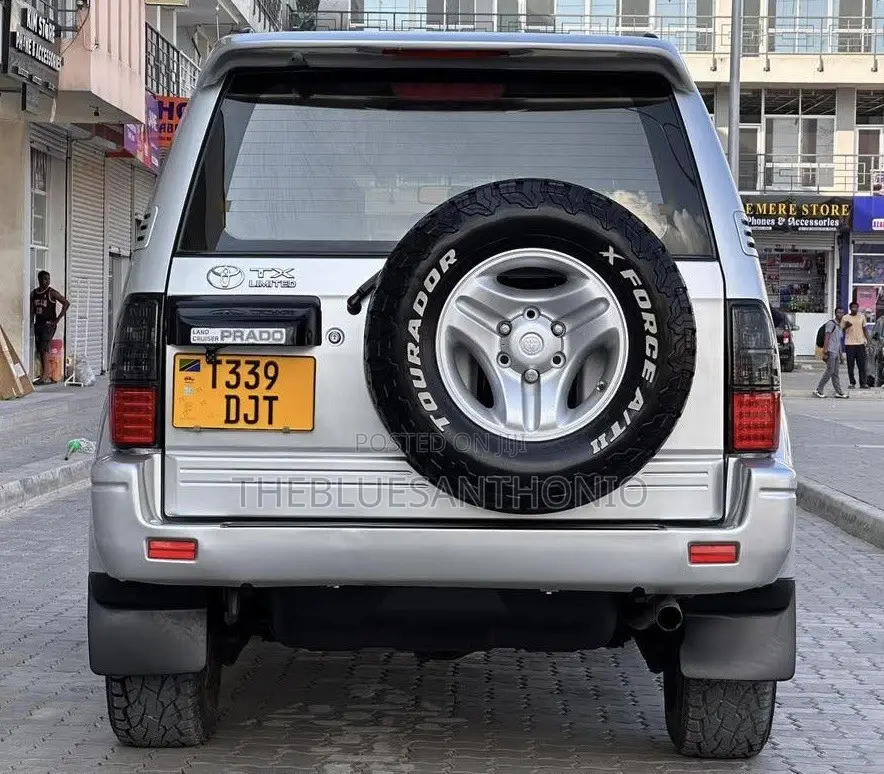 Toyota Land Cruiser Prado 2000 Silver