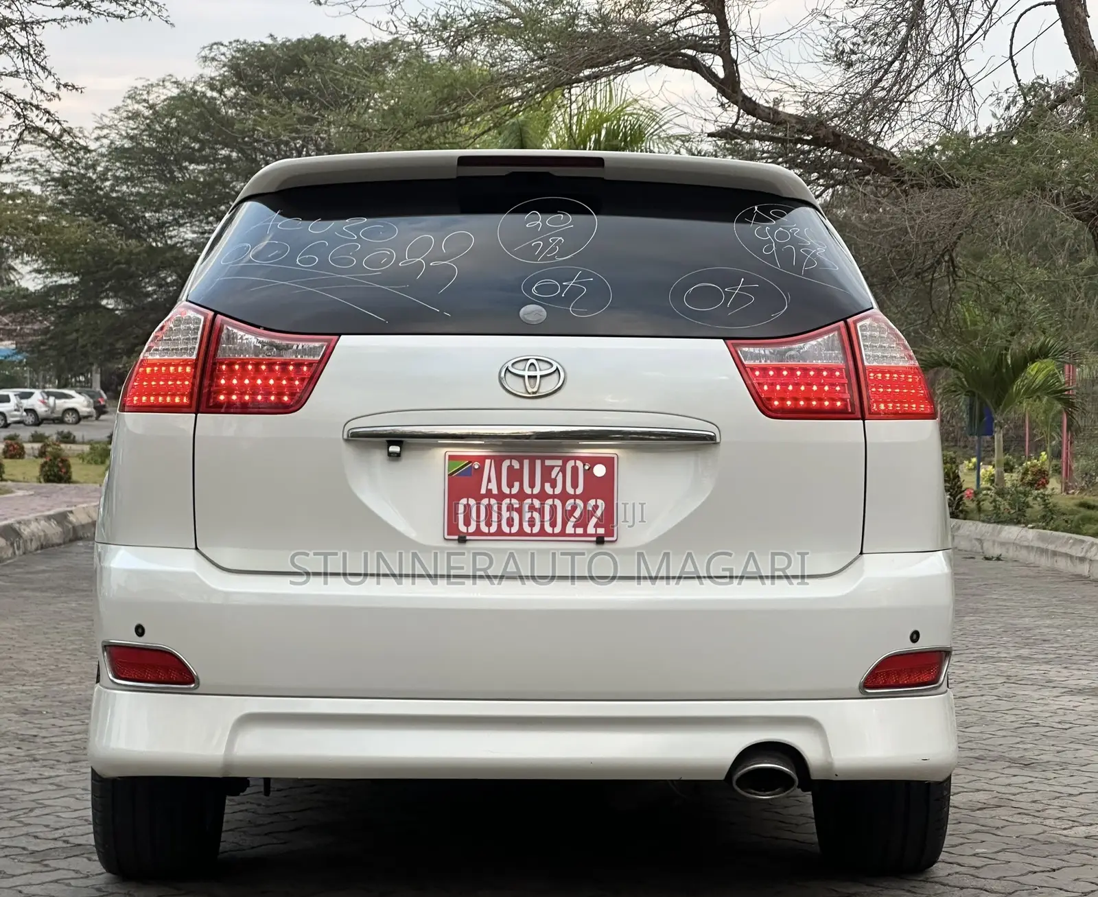 Toyota Harrier 2007 White