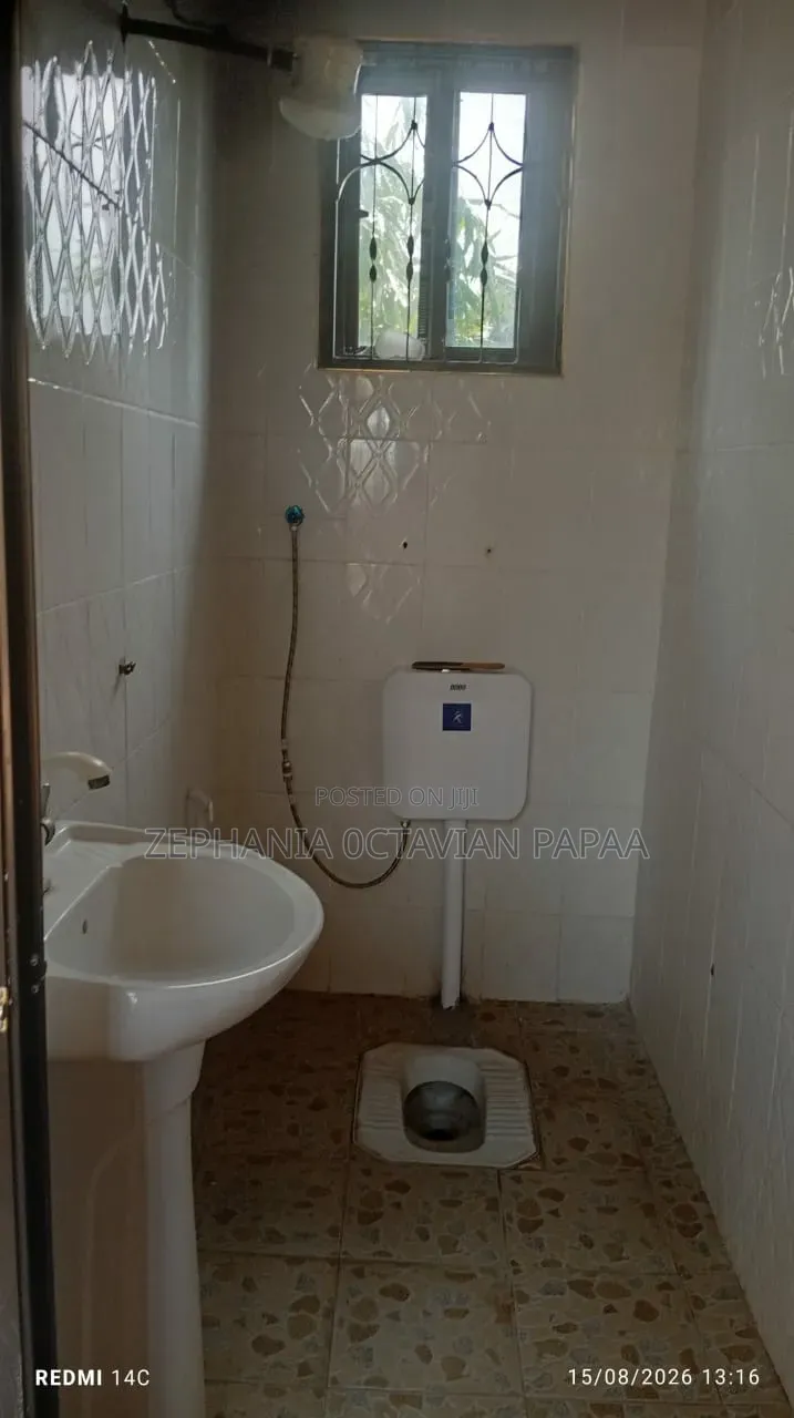 3bdrm Mansion in Zinga for sale