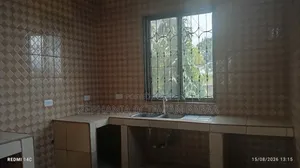 3bdrm Mansion in Zinga for sale