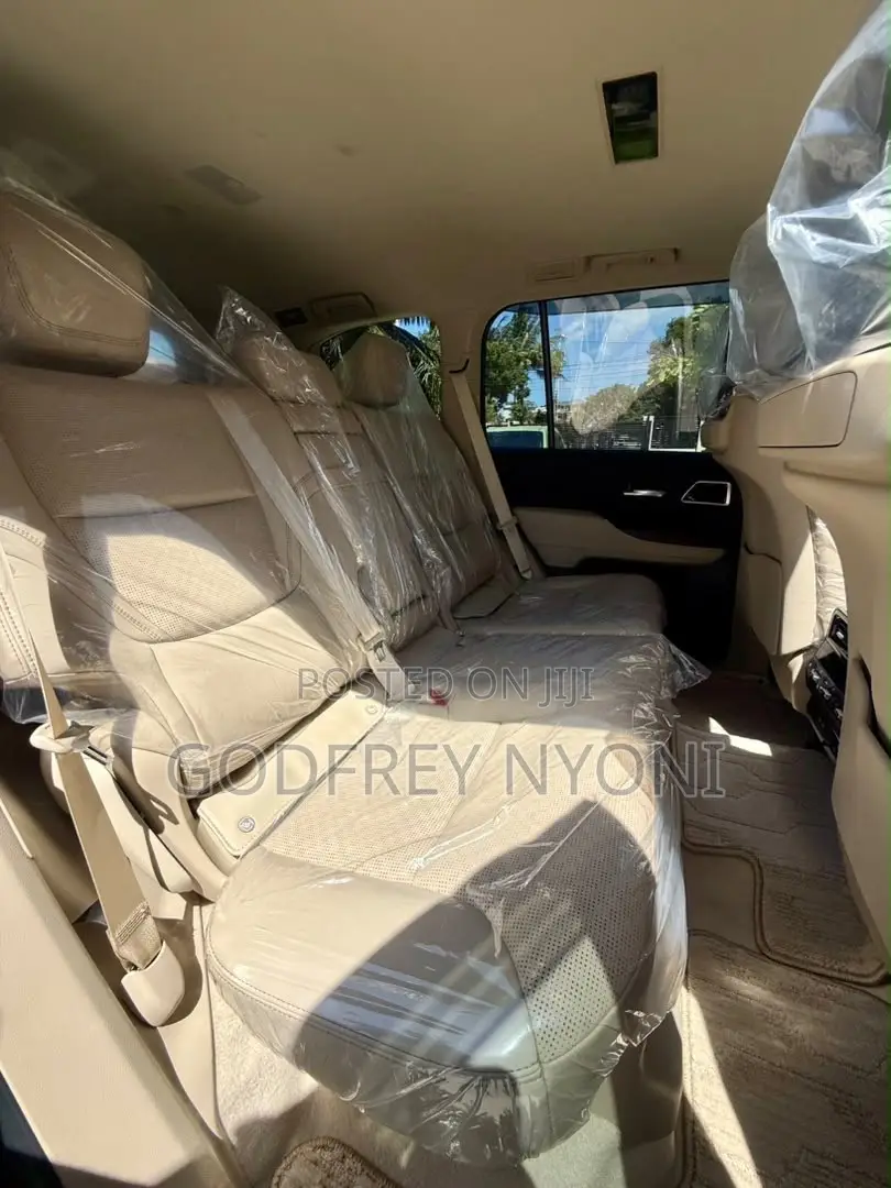 Toyota Land Cruiser 2024 Black