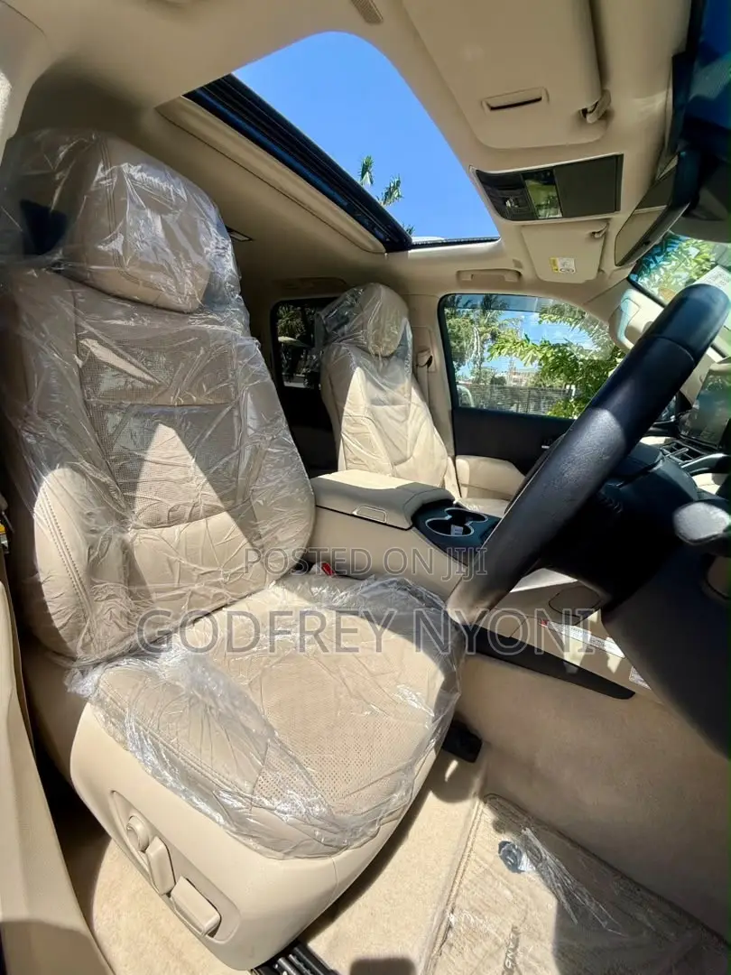 Toyota Land Cruiser 2024 Black