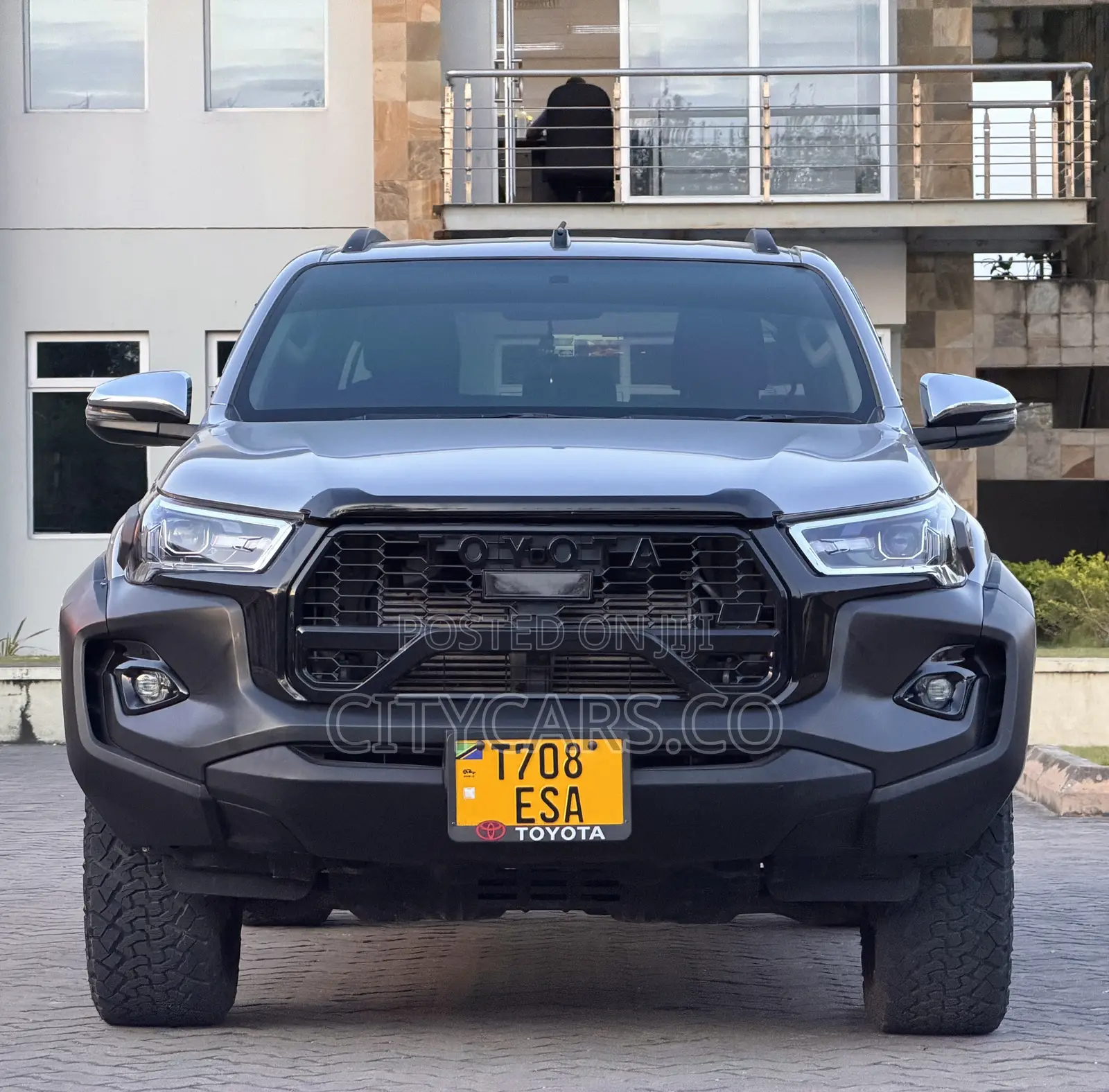 Toyota Hilux 2020 Silver