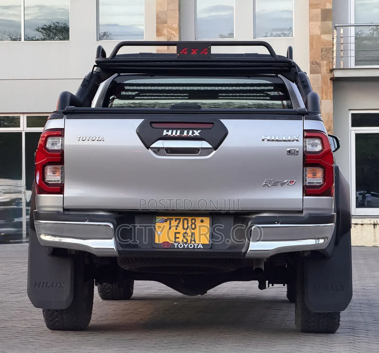 Toyota Hilux 2020 Silver