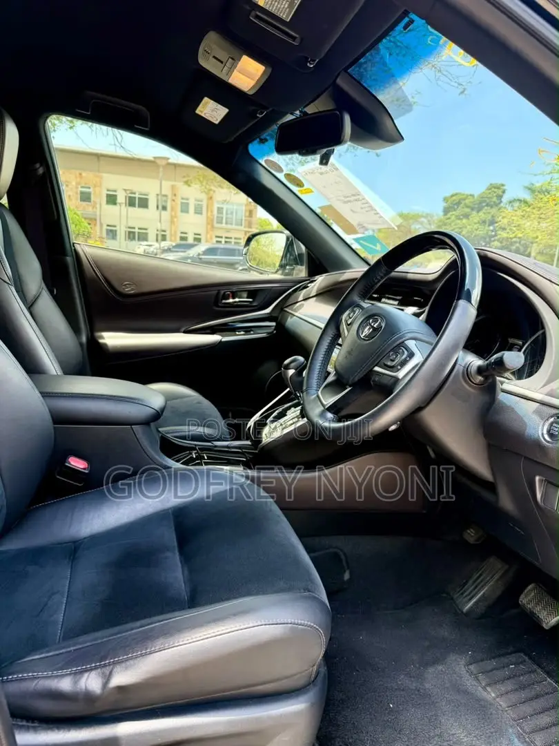 Toyota Harrier 2016 Black