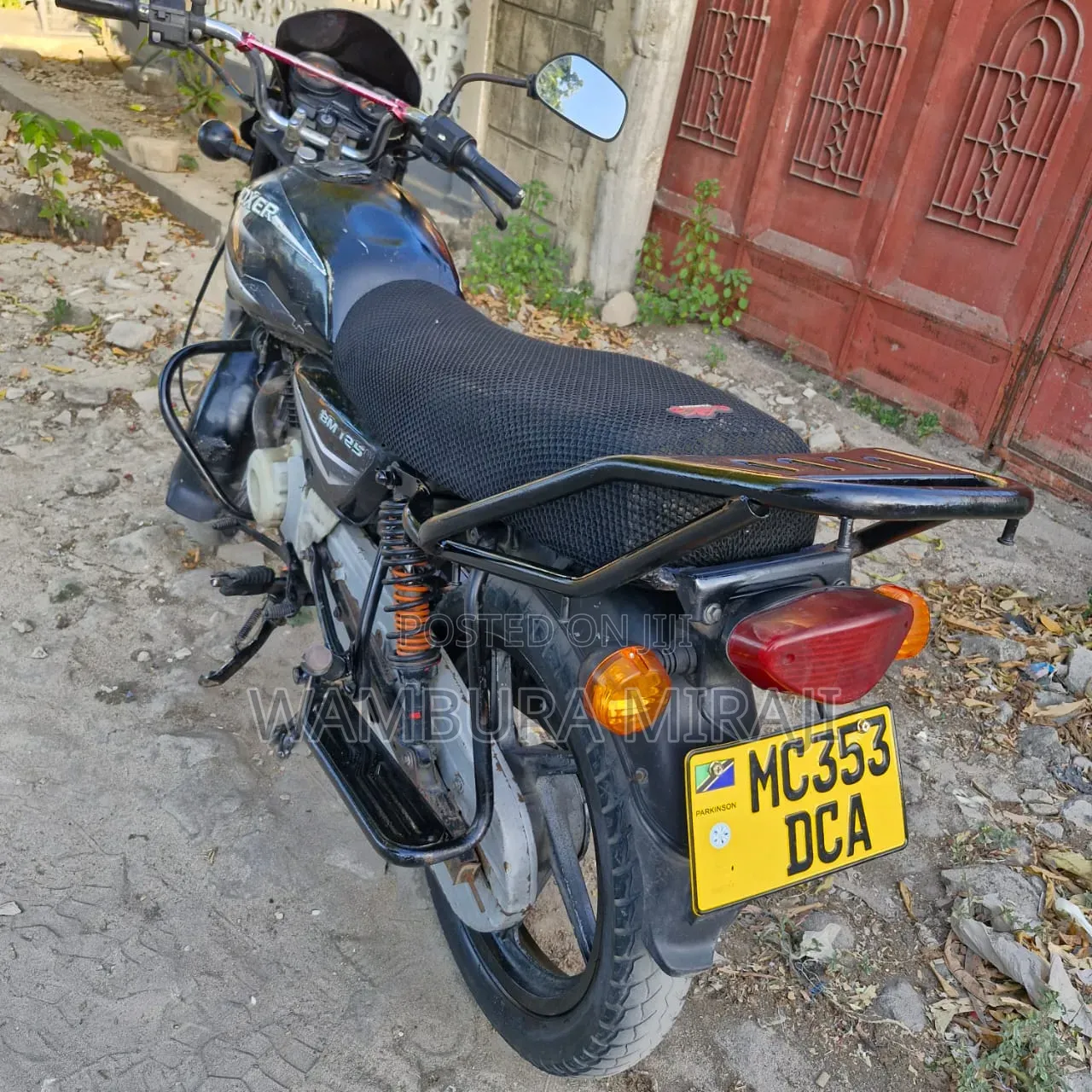 Bajaj Boxer 125 2025 Black